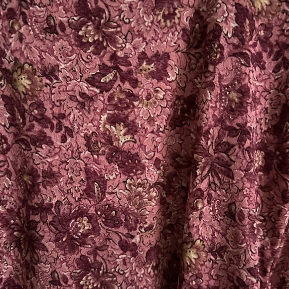 Vintage Y2K Bigaycda Maroon Sheer floral Top with split bell sleeve size medium - Picture 4 of 8